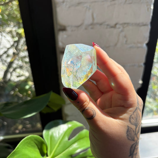 aura quartz freeform