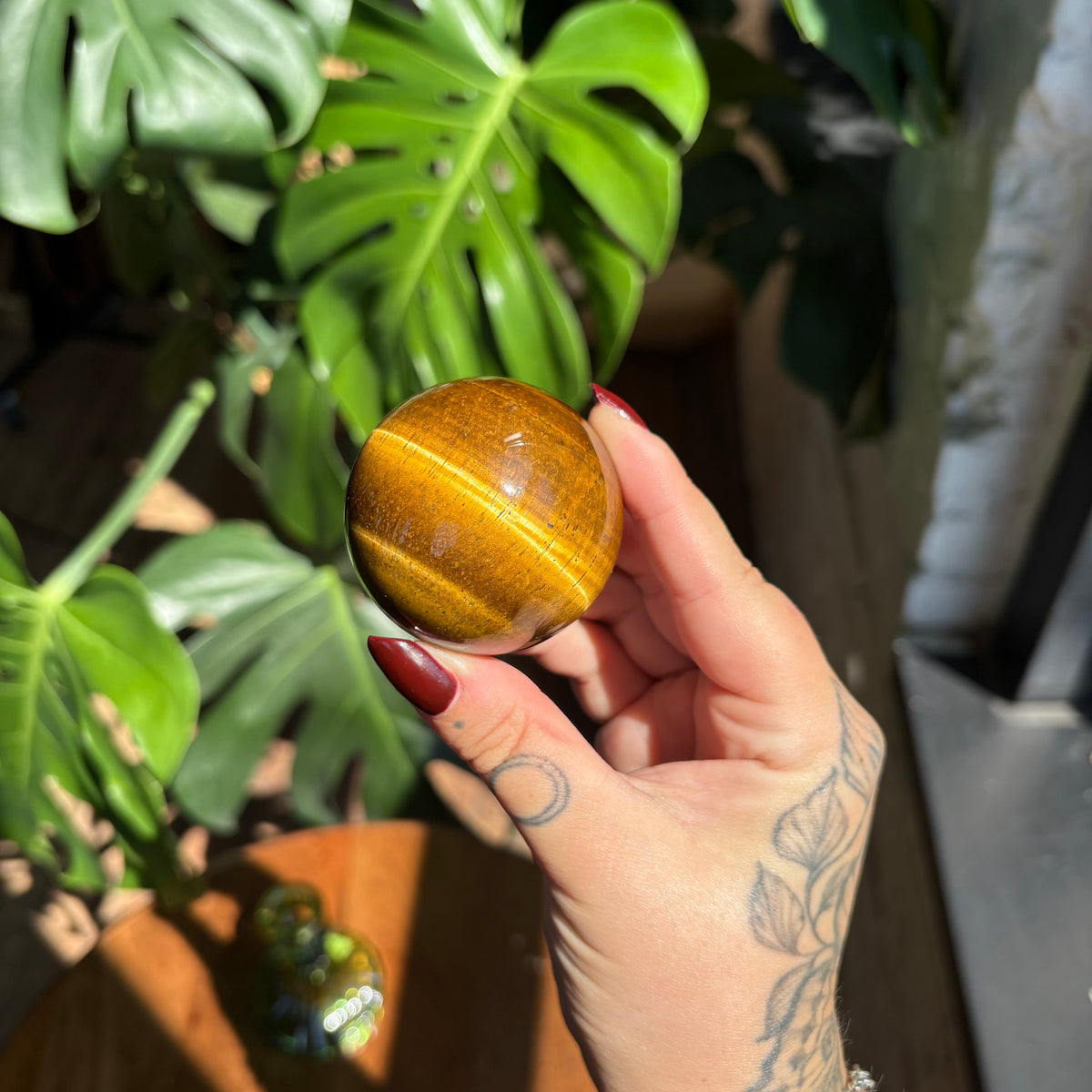 tiger's eye sphere