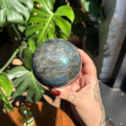 labradorite sphere