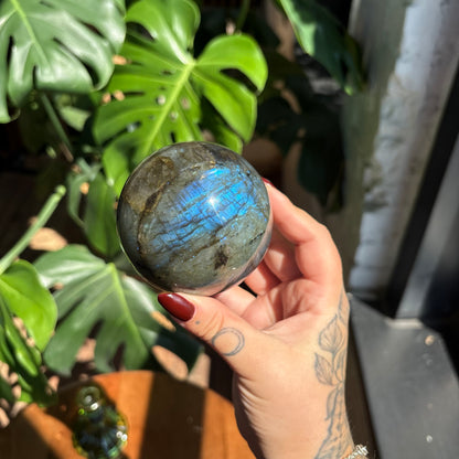 labradorite sphere