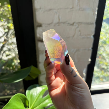 aura quartz freeform