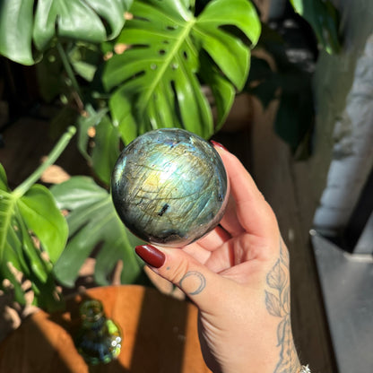 labradorite sphere